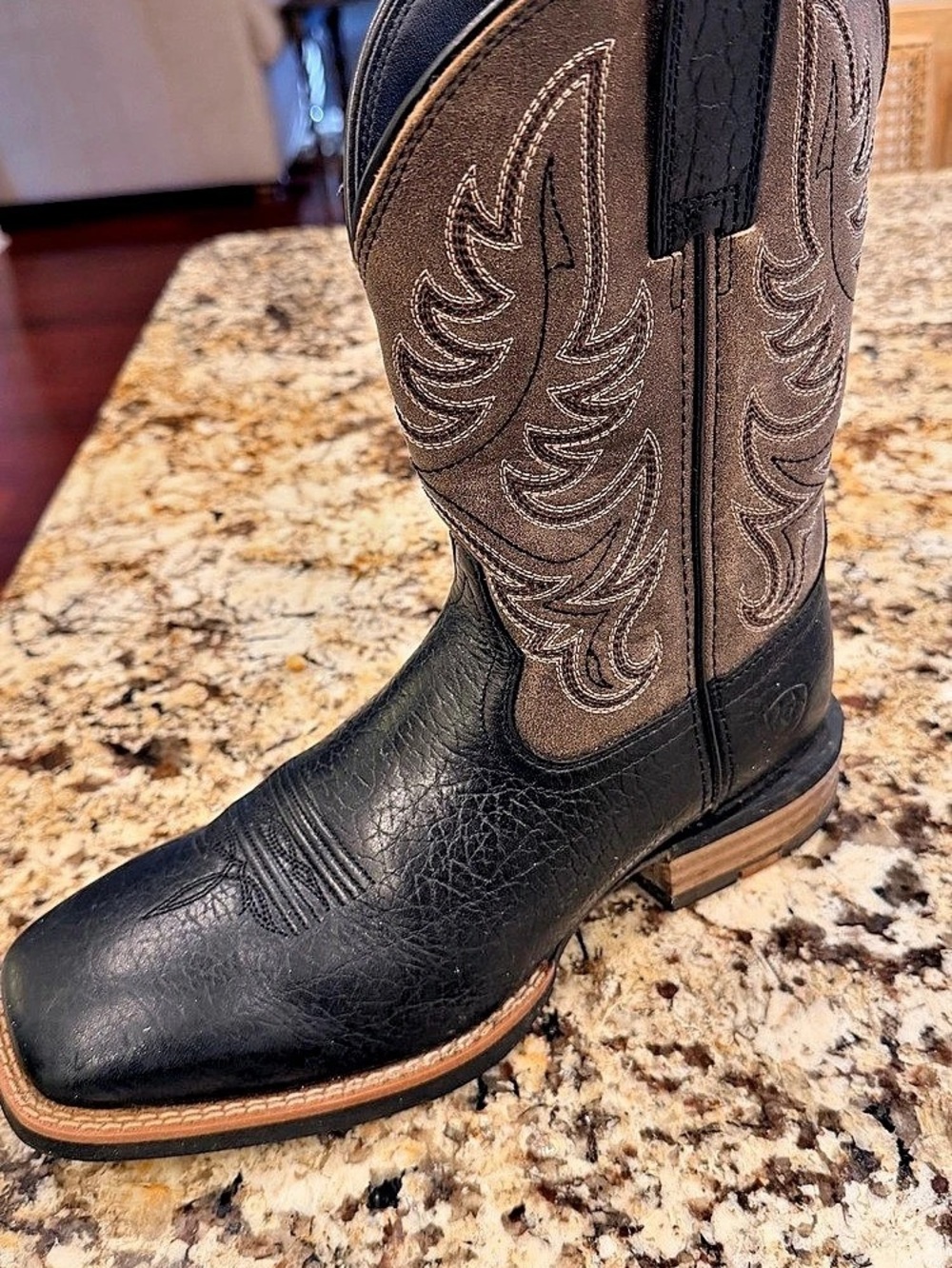Ariat Groundbreaker Square Toe Work Boot Boots in Black & Brown
